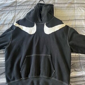 Nike Men's Black and White Sweater